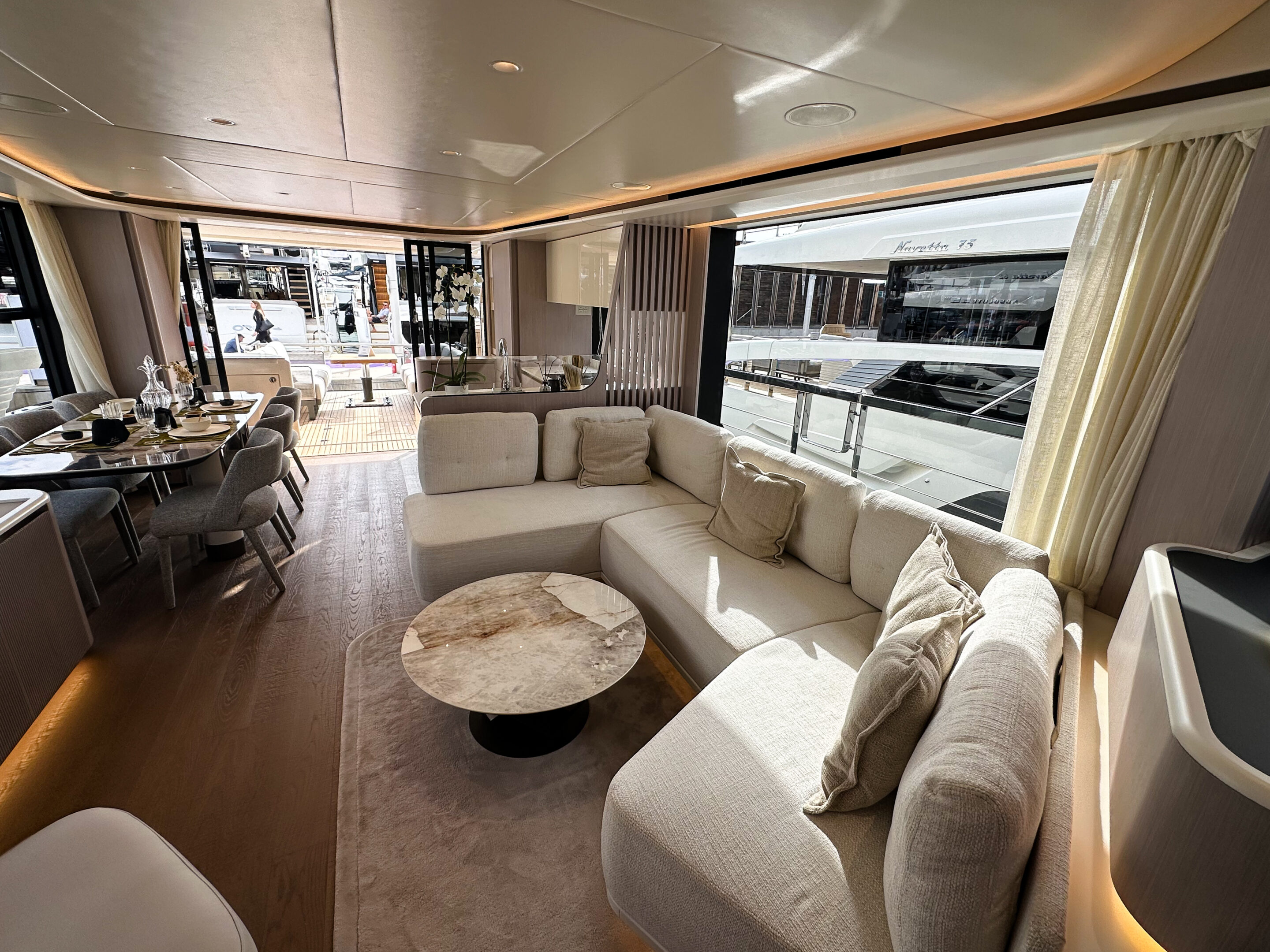 Salon Navetta 62